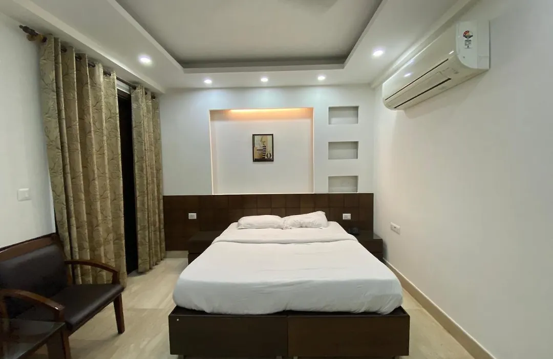 Sheesh Mahal Bed & Breakfast-1